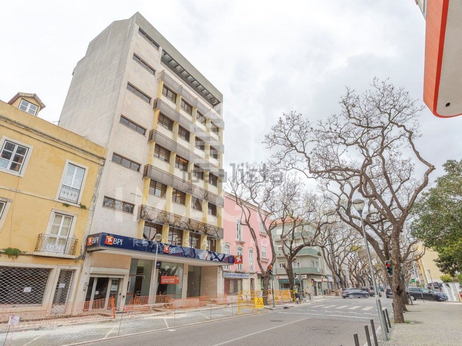 公寓 t3出售在Avenida 5 de Outubro, 8 - 外立面