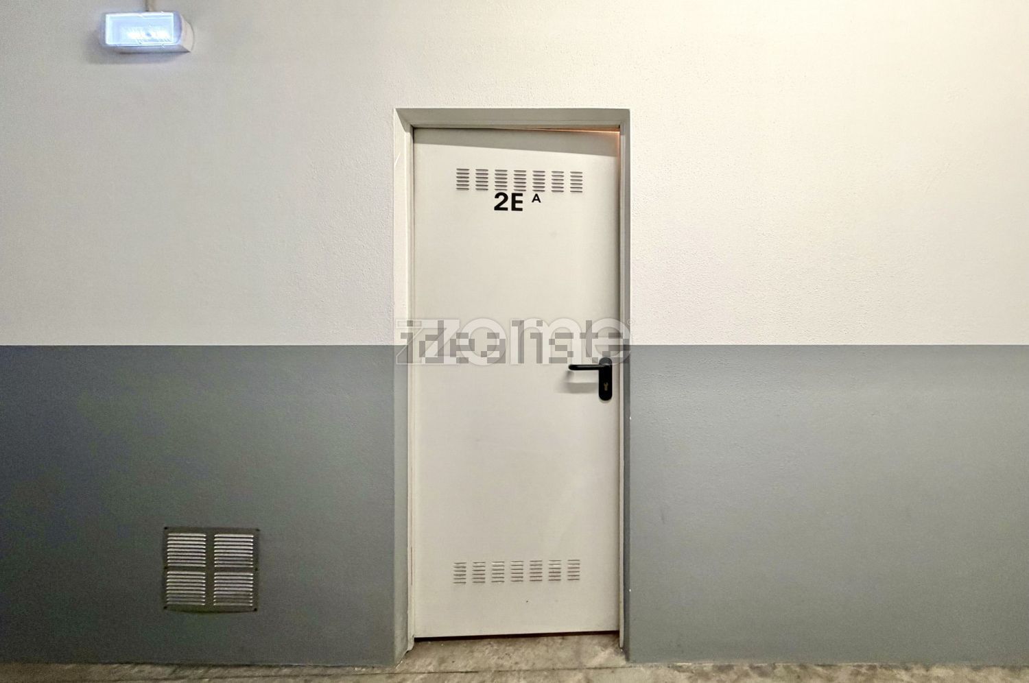 公寓 t4出售在Rua de Olivença, 1 b - 仓库