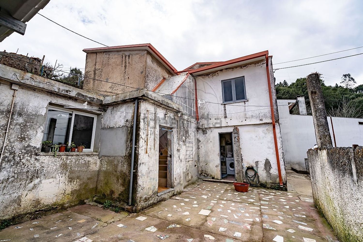 小楼房或独栋别墅出售在Rua Barreiras - 外立面