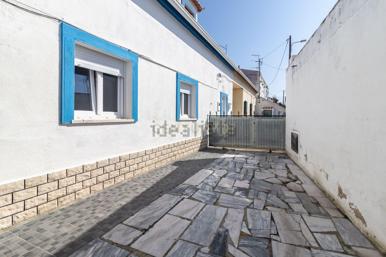 小楼房或独栋别墅出售在Rua de Santo Ovídio, 1 - 外立面