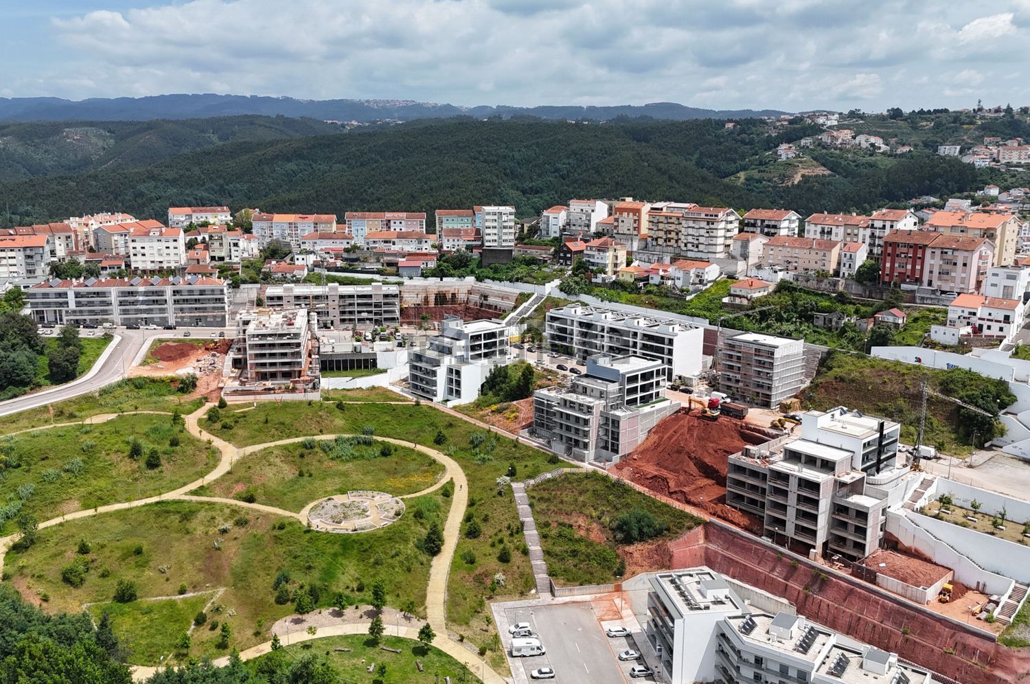 公寓 t2出售在Rua Lourenço Chaves de Almeida, 29 - 详情