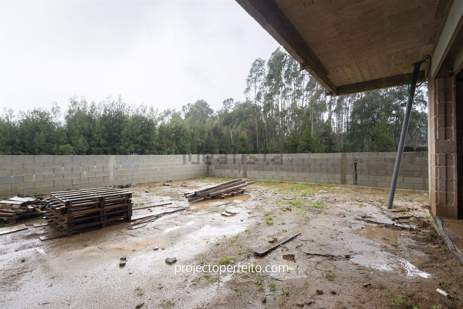 小楼房或独栋别墅出售在Vila de Cucujães - 视线