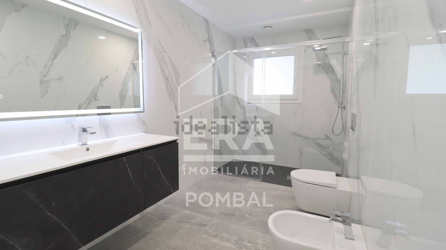 小楼房或独栋别墅出售Pombal - 卫生间