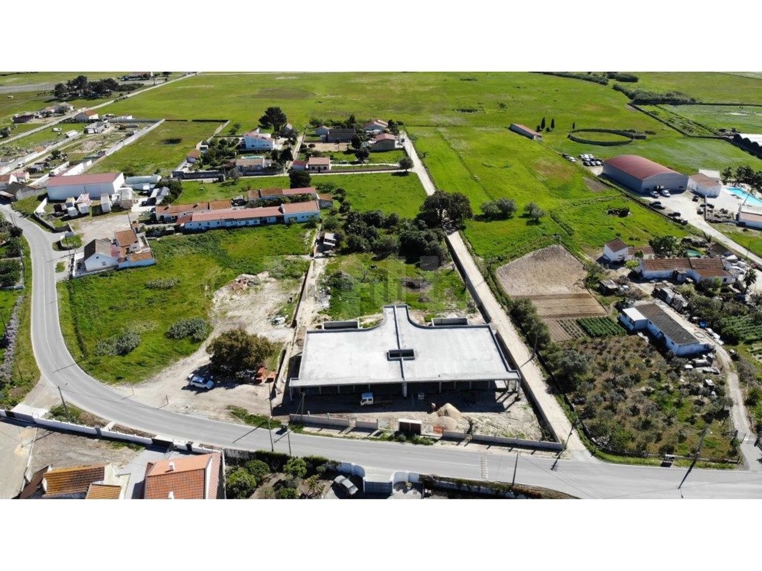 小楼房或独栋别墅出售在Estrada dos 4 Marcos - 照片