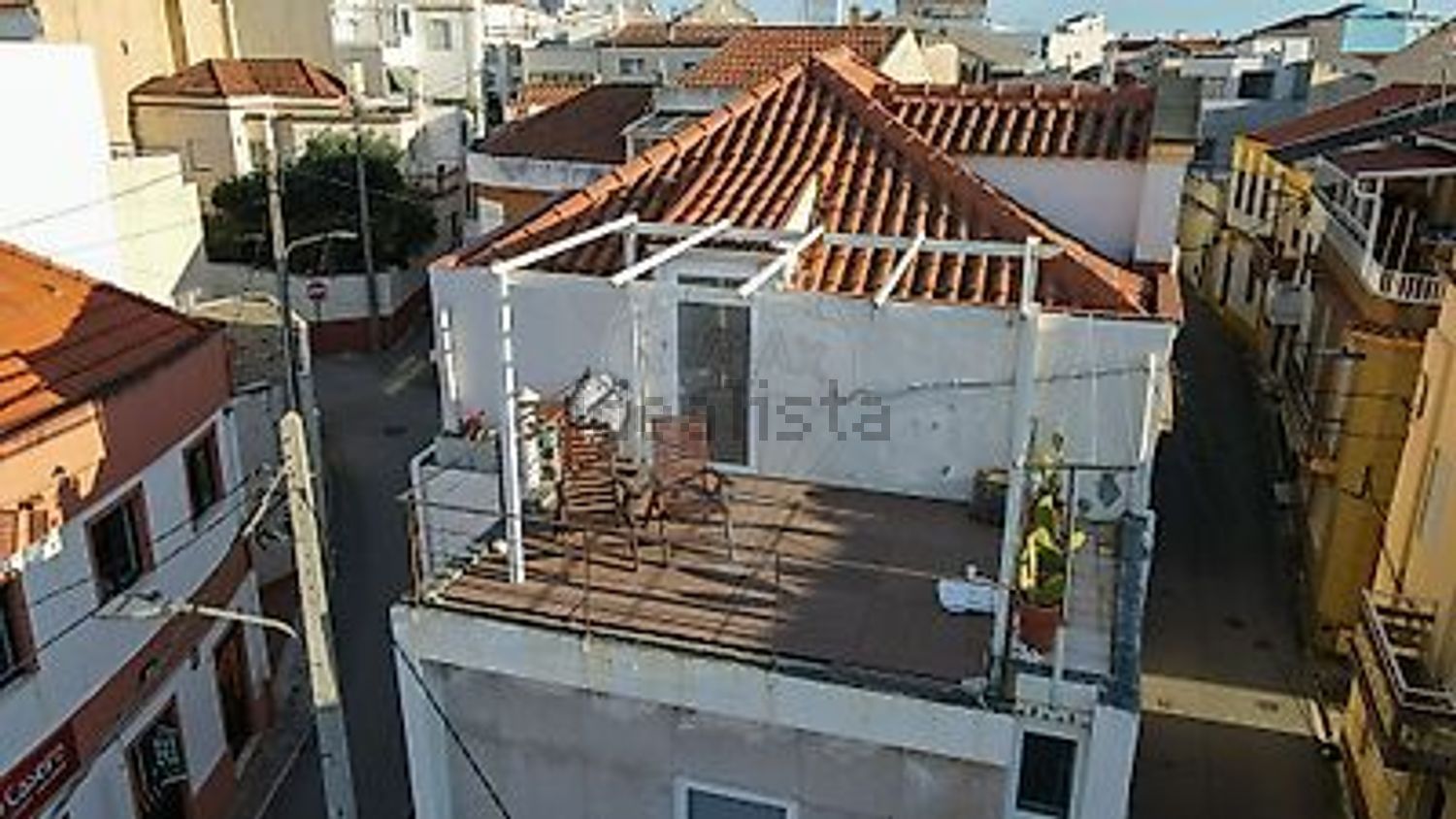 小楼房或独栋别墅出售在Rua Francisco José Jordão - 外立面