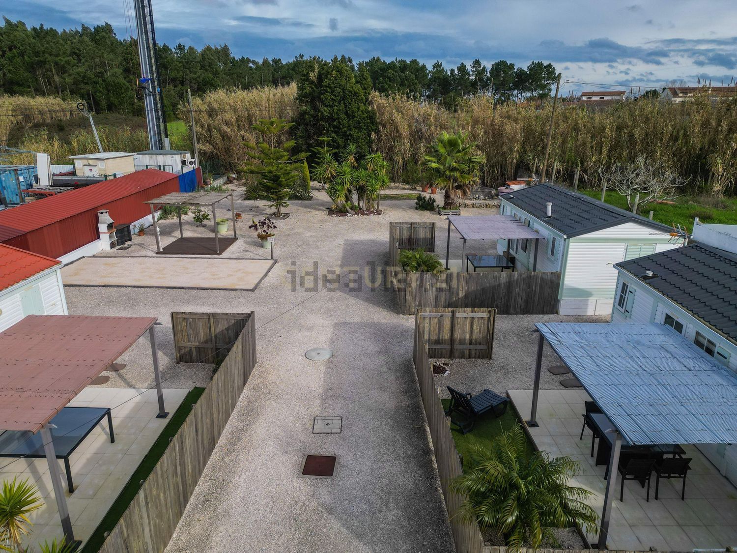 小楼房或独栋别墅出售在Estrada Santa Luzia, 100 - 游泳池