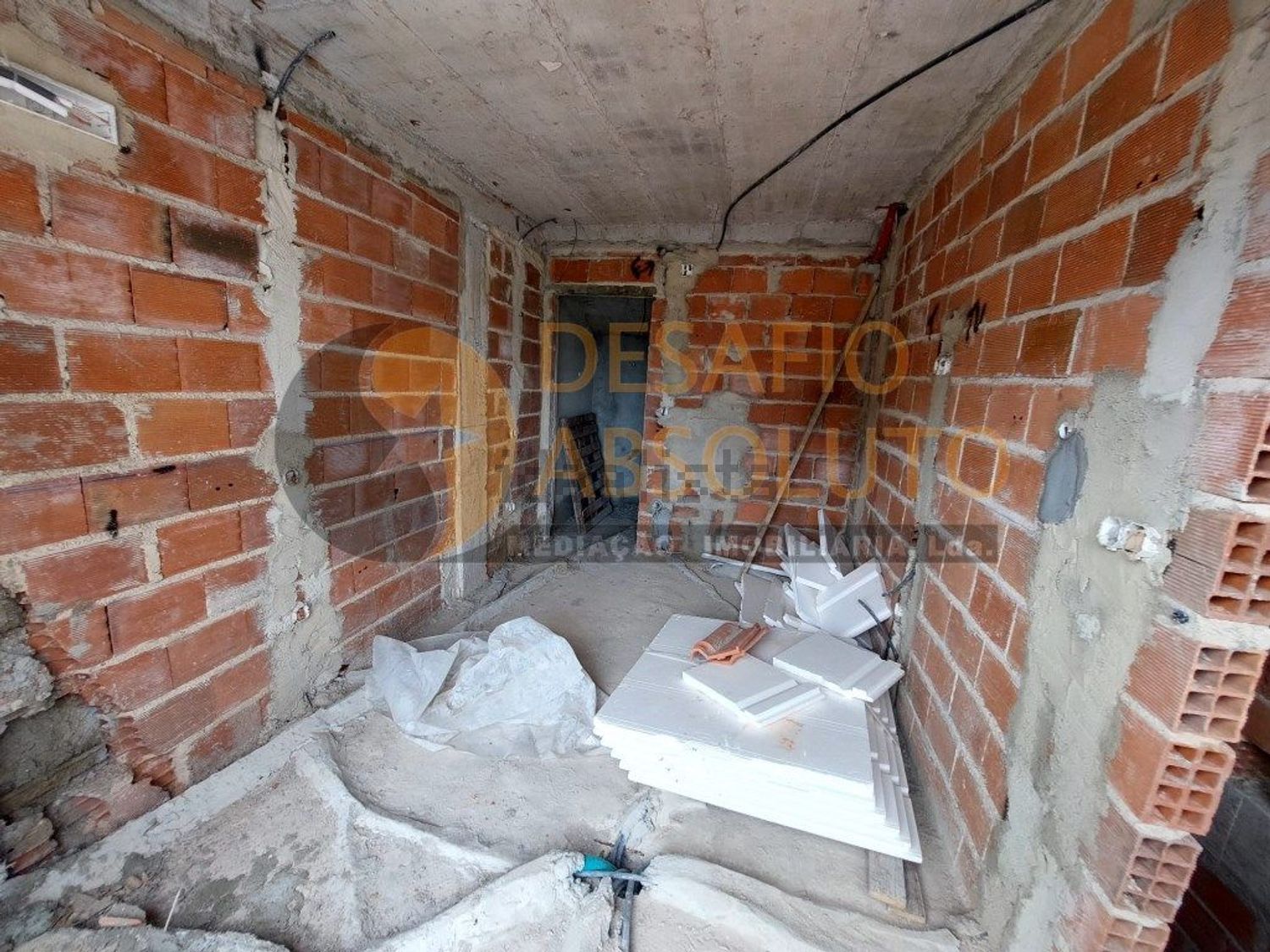 联排别墅出售在Centro da Quinta do Conde - 照片