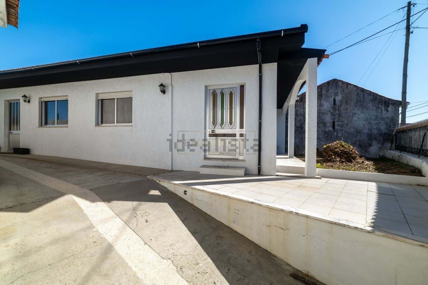 小楼房或独栋别墅出售在Rua do Carvalhal, 759 - 外立面