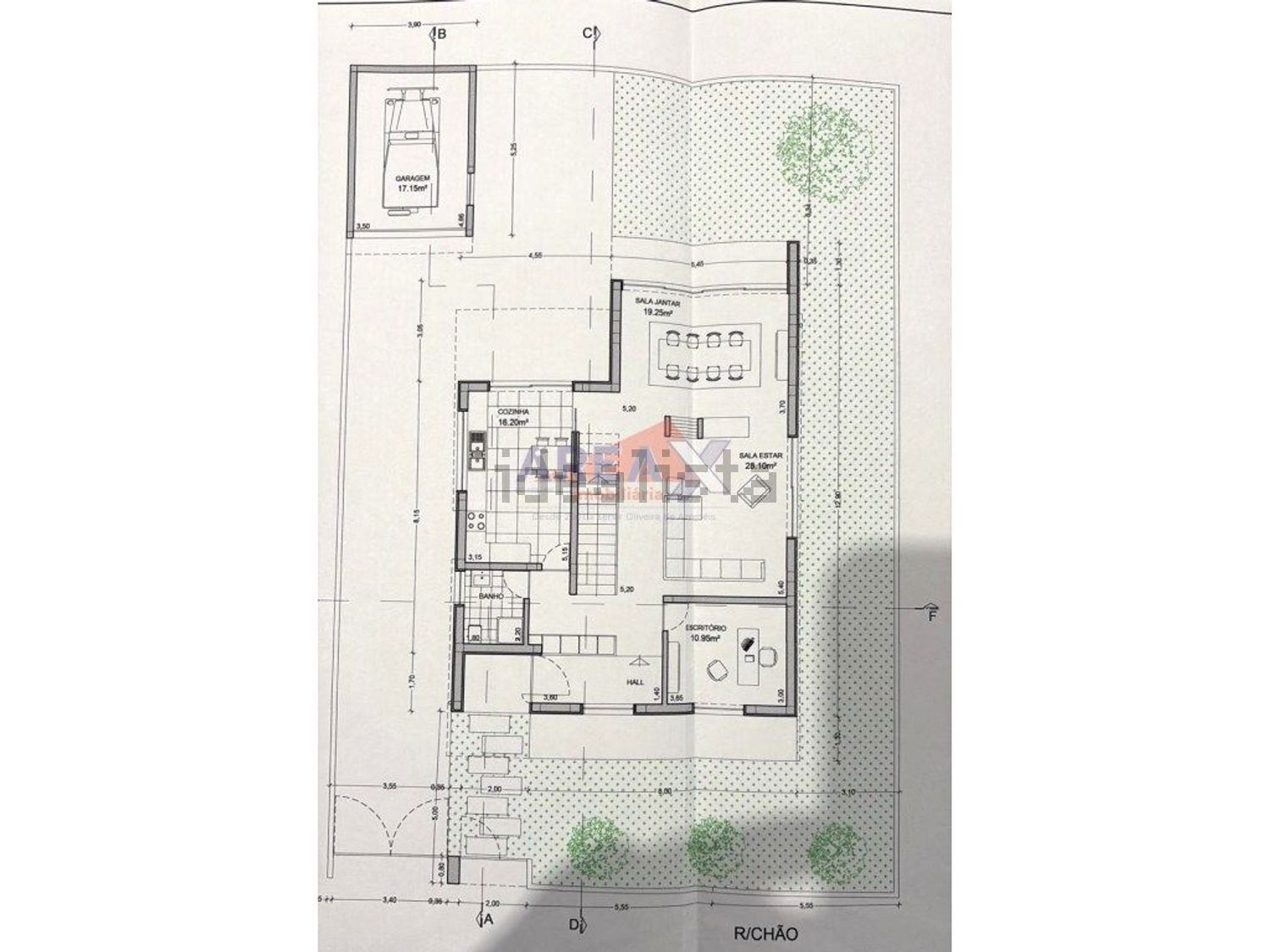 小楼房或独栋别墅出售在Vila de Cucujães - 平面图
