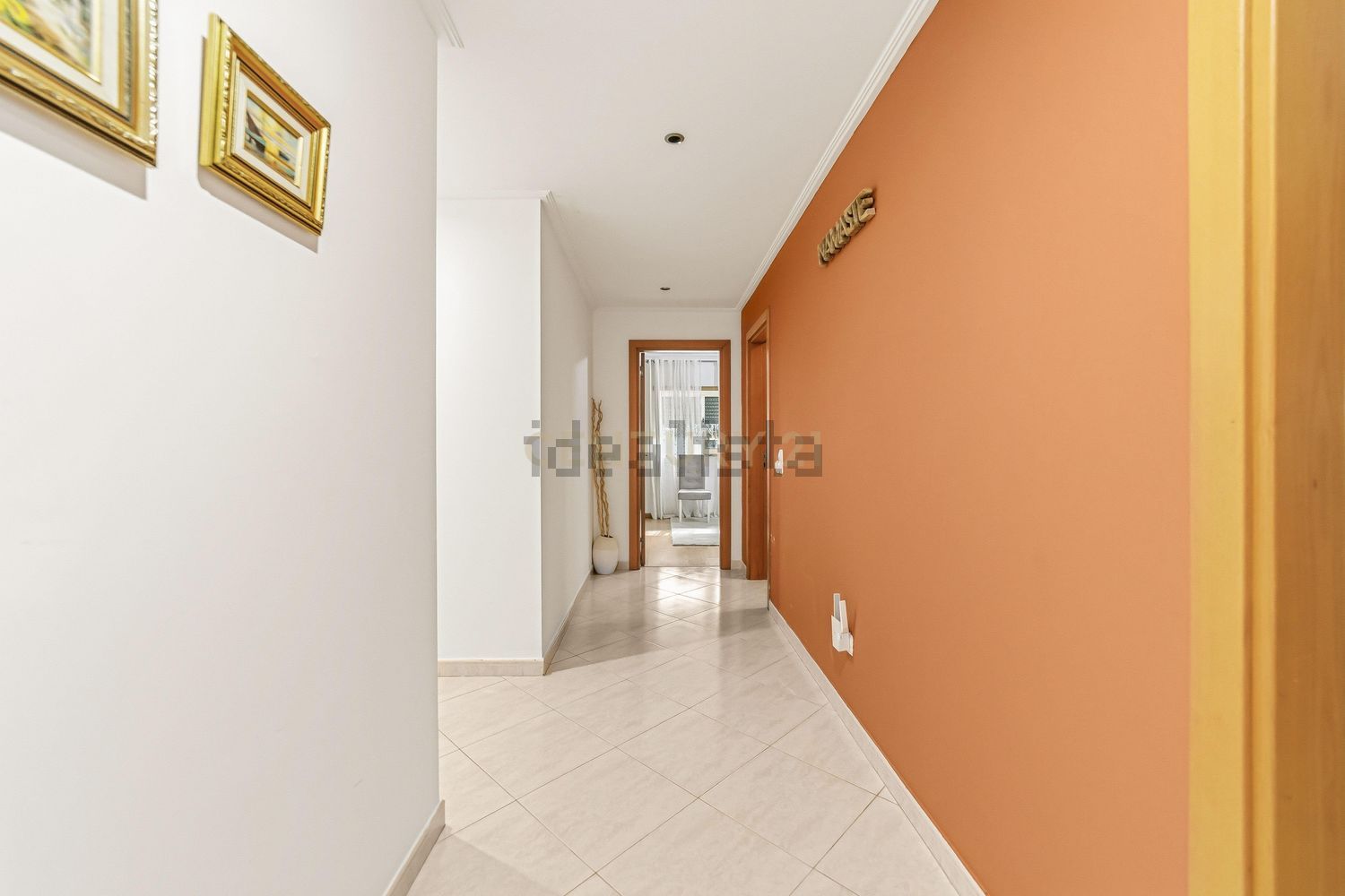 公寓 t3出售在Rua do Algarve, 17 - 过道