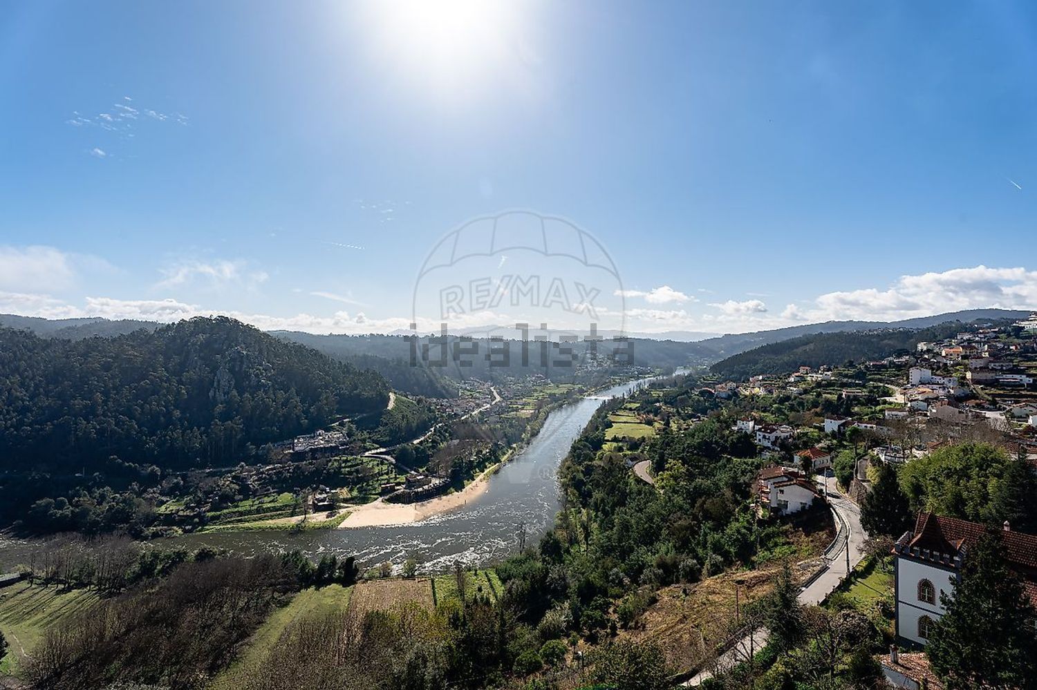 小楼房或独栋别墅出售在Avenida 5 de Outubro - 视线
