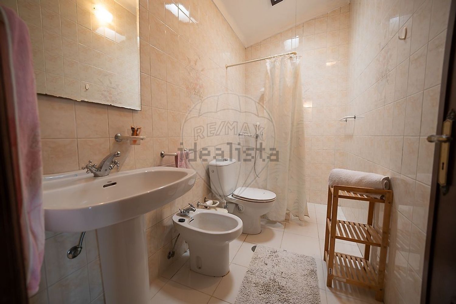 小楼房或独栋别墅出售在Rua das Tílias - 卫生间