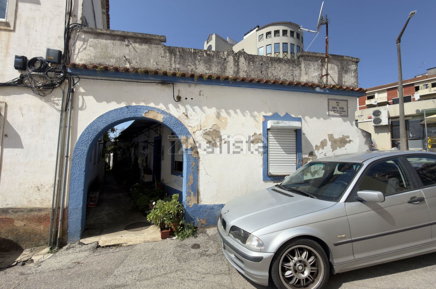 小楼房或独栋别墅出售在Rua Frei Brás de Braga, 120 - 外立面