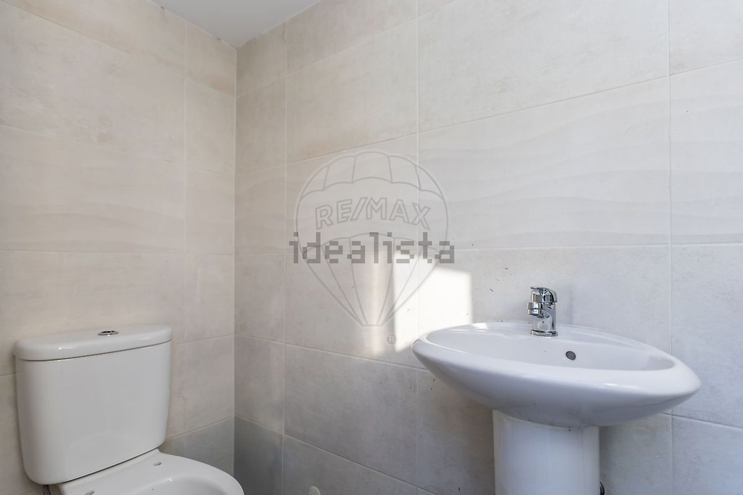 小楼房或独栋别墅出售在Rua Gil Eanes - 卫生间