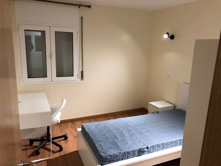 出租房间在Rua de Albergaria-a-Velha, 3810 -044