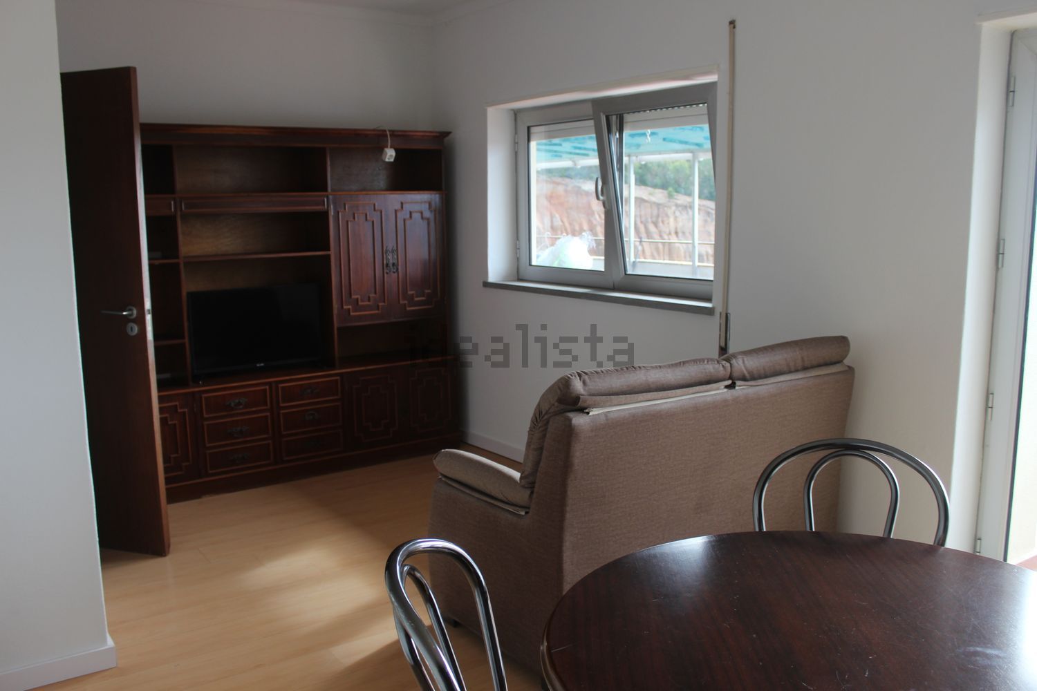 出租房间在Rua da Oásis, 12 Lote - 客厅