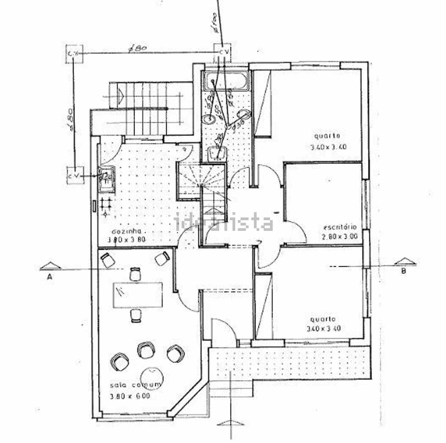 双拼别墅出售在Eixo e Eirol - 平面图