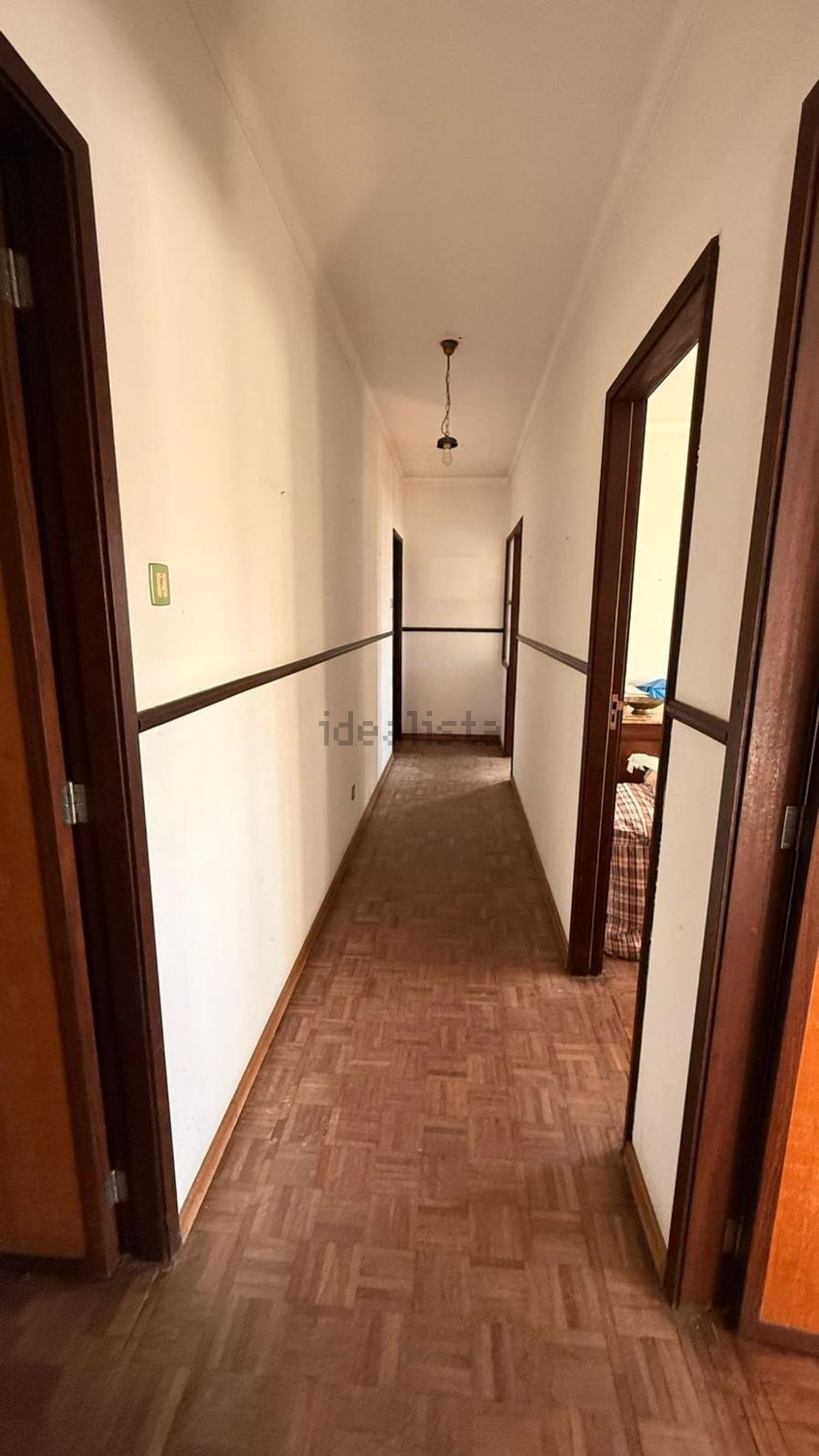 小楼房或独栋别墅出售在Rua das Cavadas, 39 - 过道