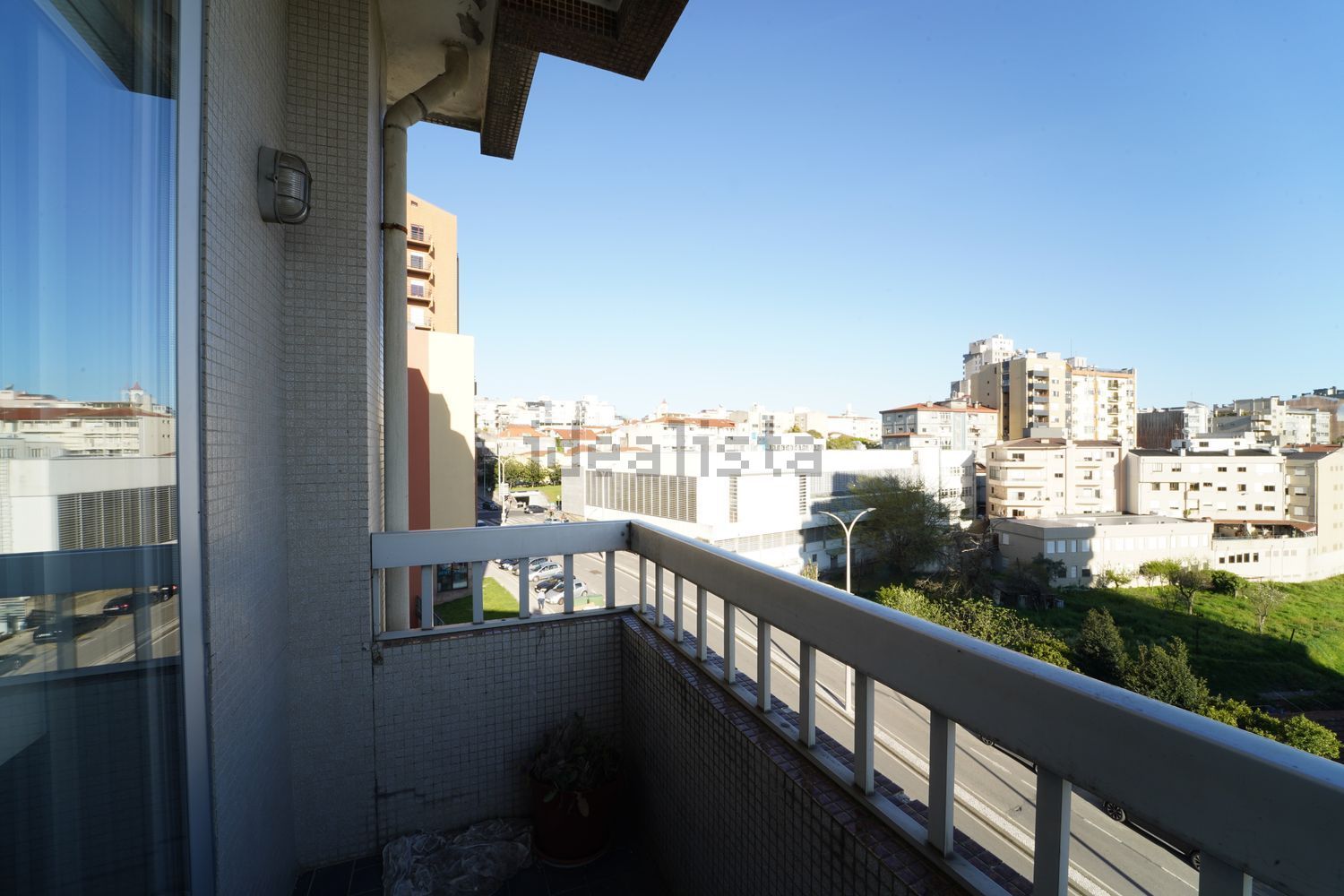 公寓 t3出售在Avenida Engenheiro Arantes e Oliveira - 阳台