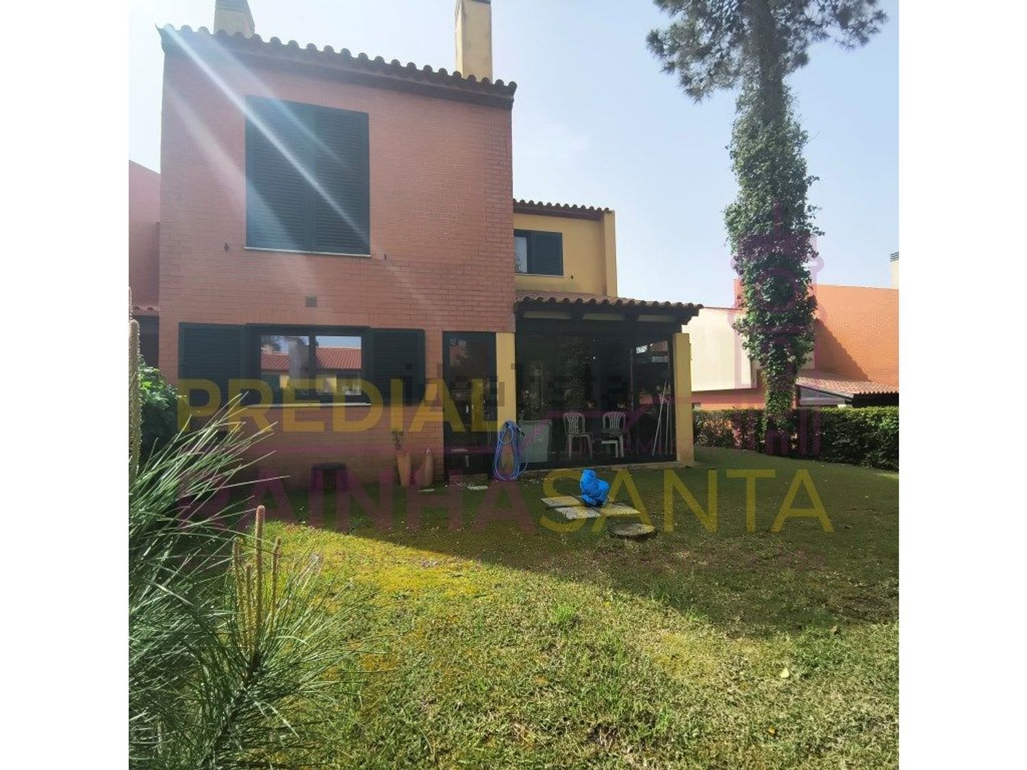 小楼房或独栋别墅出售在Praia de Mira - 花园