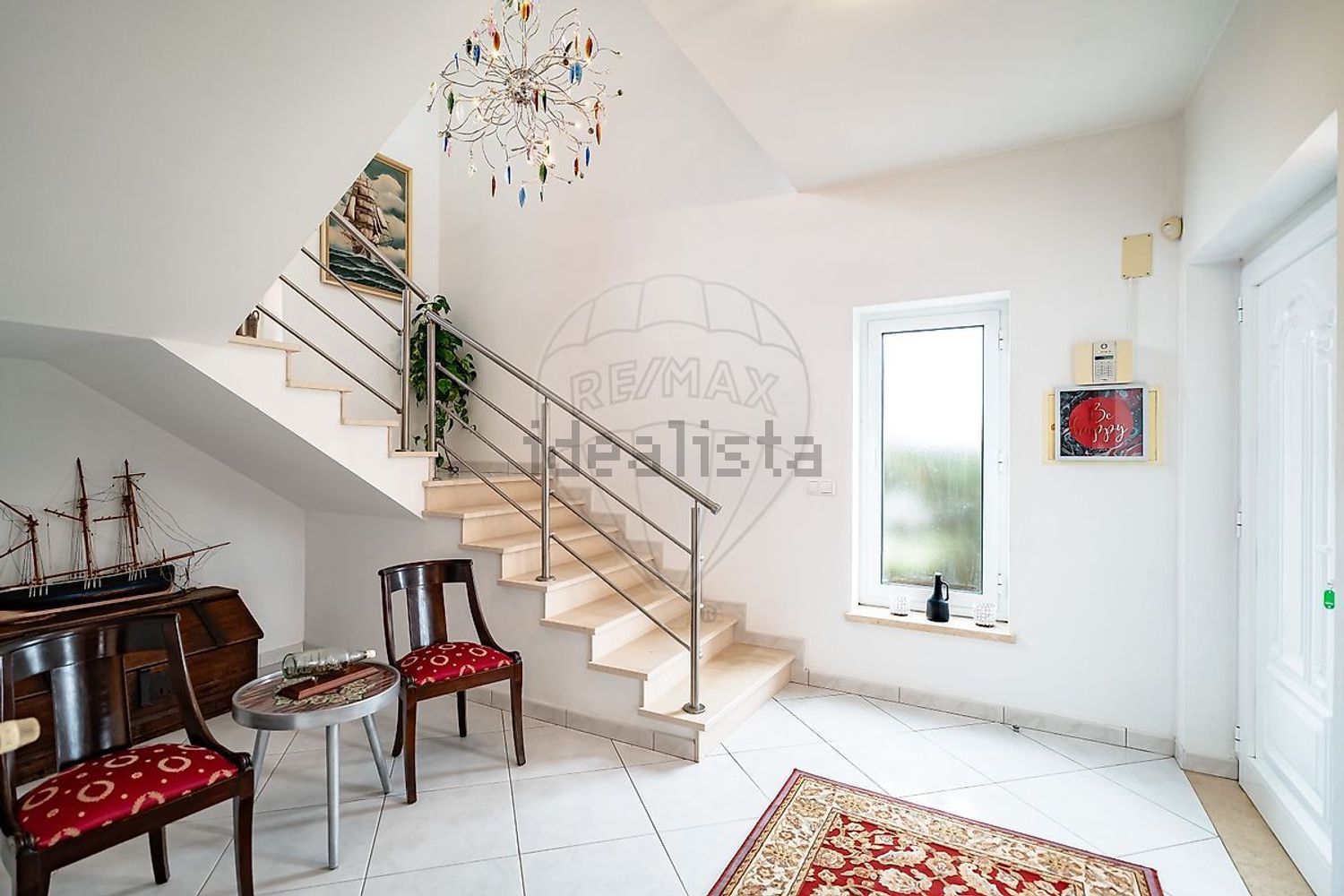 小楼房或独栋别墅出售在Rua Central Sul - 详情