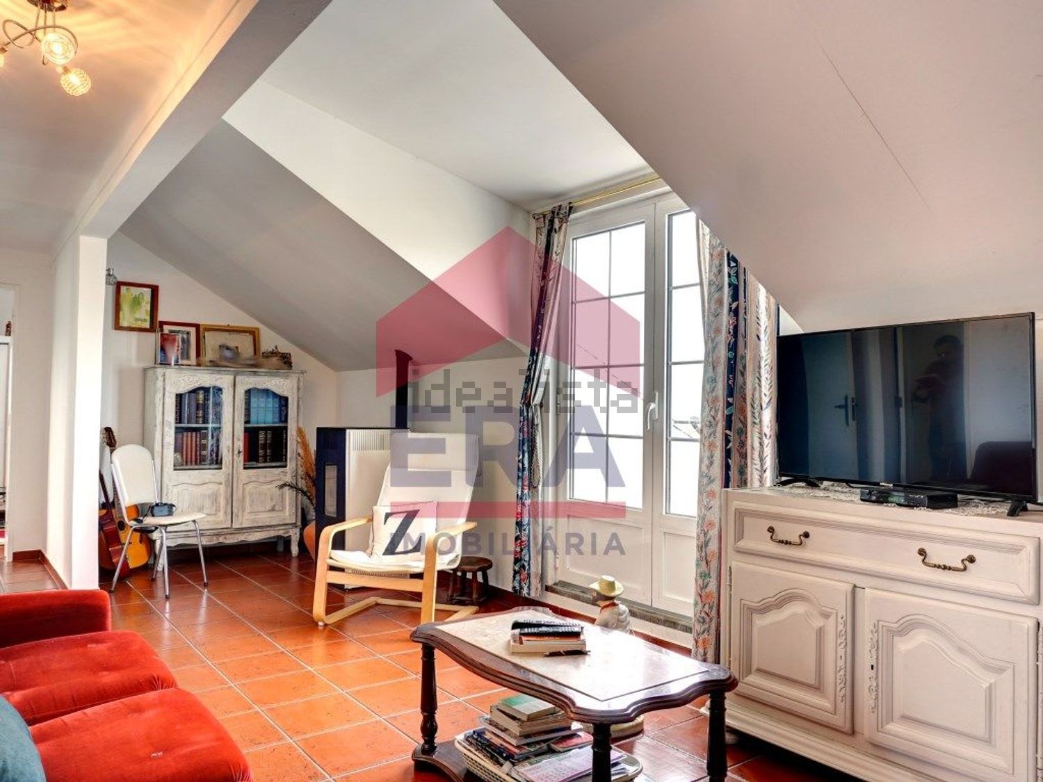 小楼房或独栋别墅出售在Rua da Saimouca - 卧室