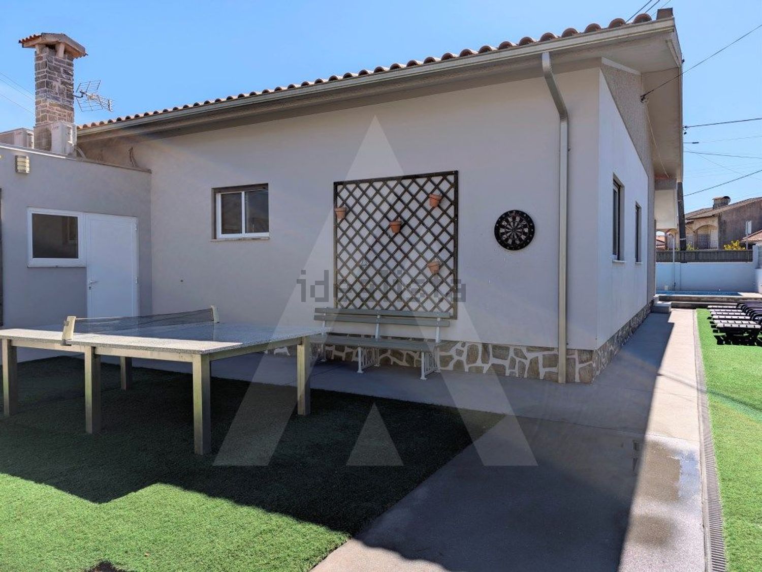 小楼房或独栋别墅出售在Rua Doutor Hernâni Miranda - 外立面