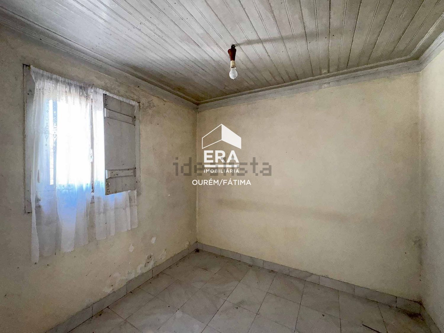 小楼房或独栋别墅出售在Pombal - 居住