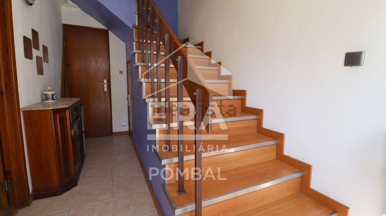 小楼房或独栋别墅出售Pombal - 详情
