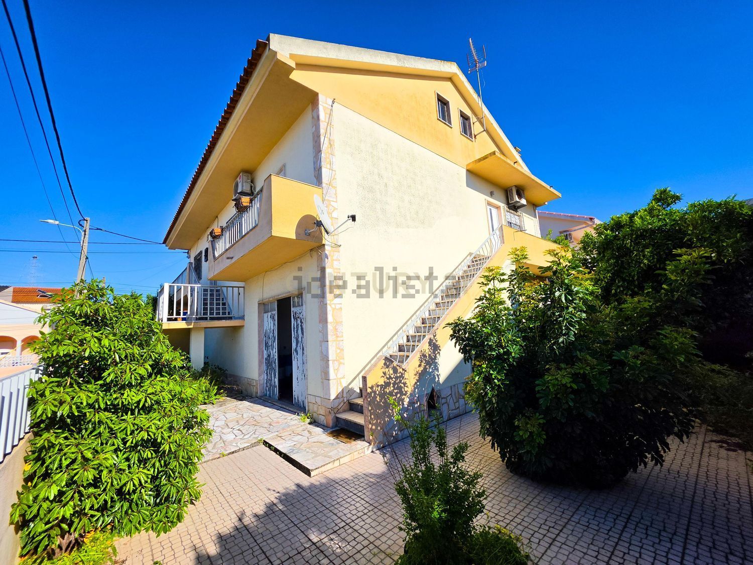 小楼房或独栋别墅出售在Rua Camilo Castelo Branco, 1867 - 外立面