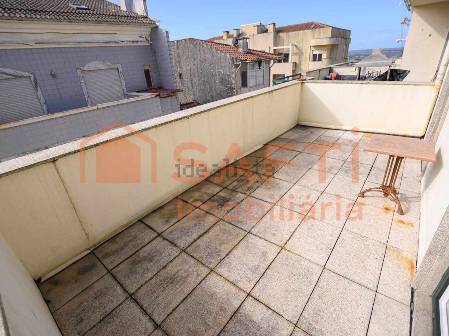 公寓 t3出售在Rua do Comércio, 66 - 阳台