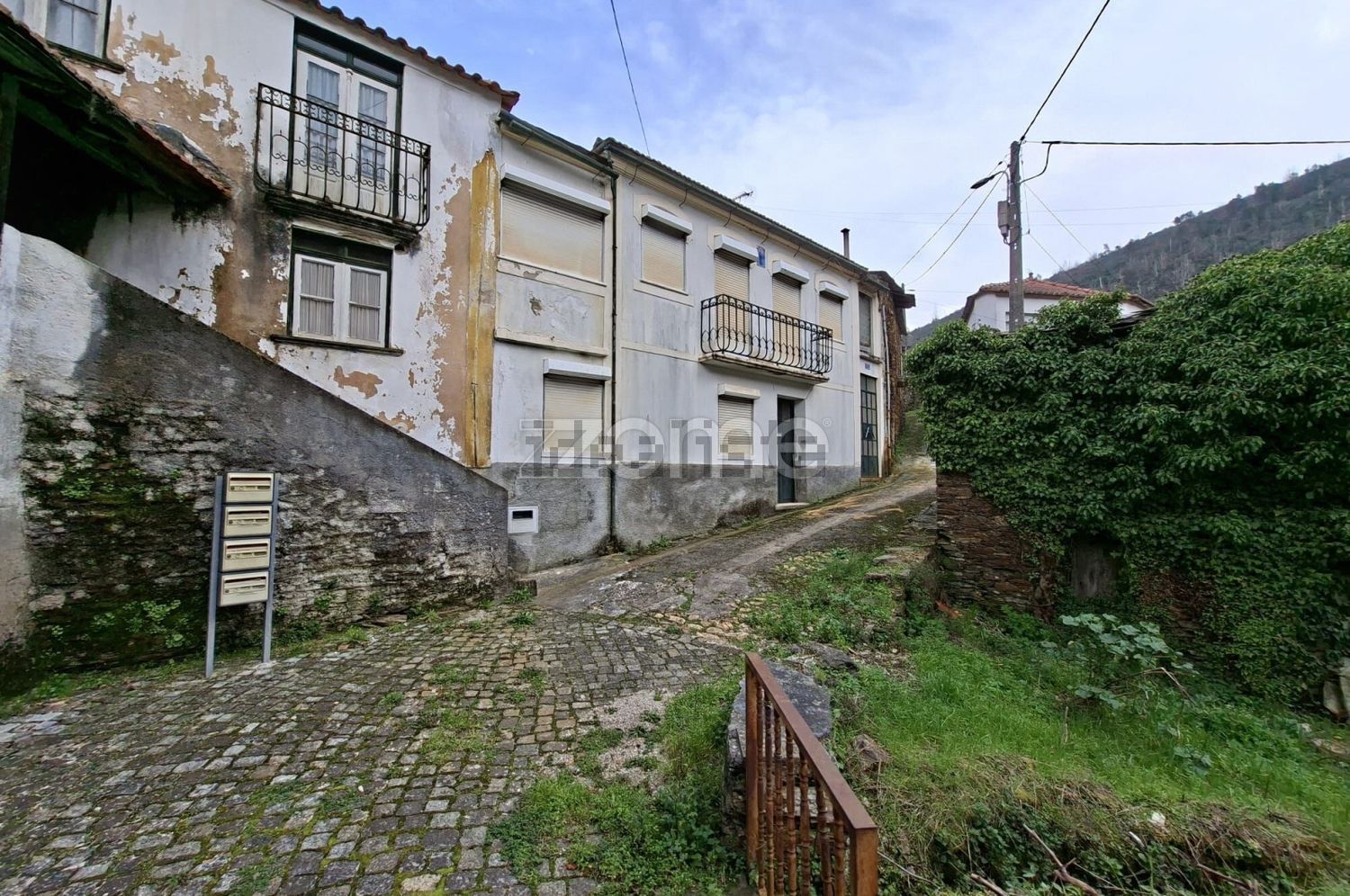 联排别墅出售在Rua Rainha Santa Isabel, 4 - 详情