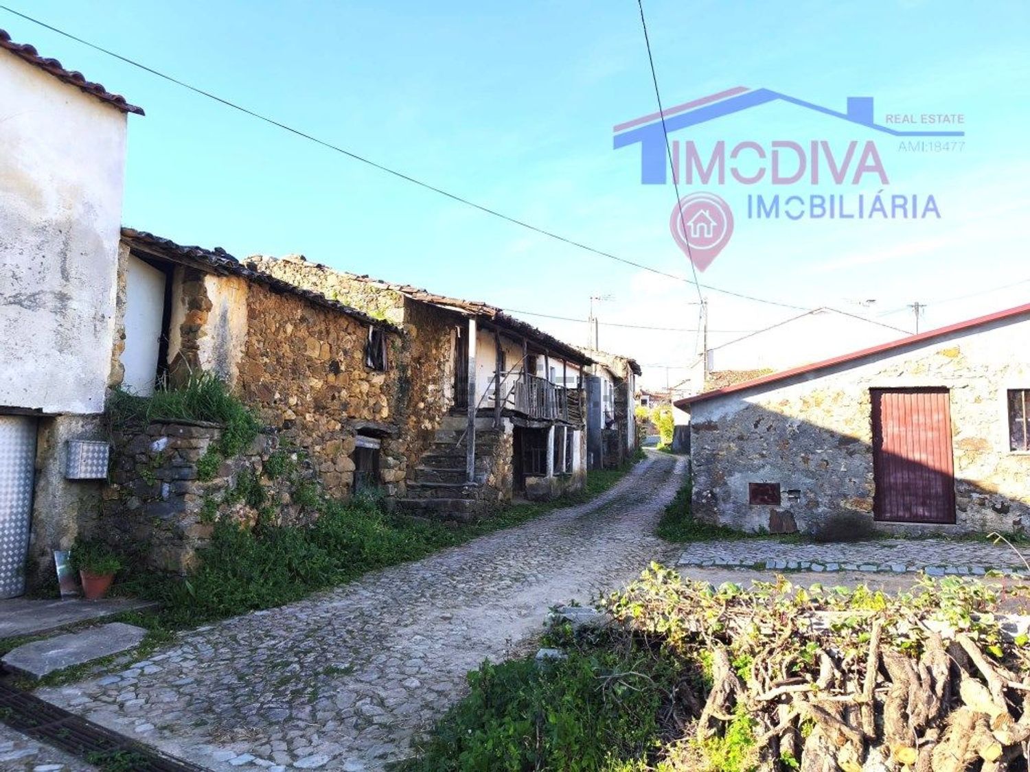 小楼房或独栋别墅出售在Figueiró dos Vinhos e Bairradas - 外立面