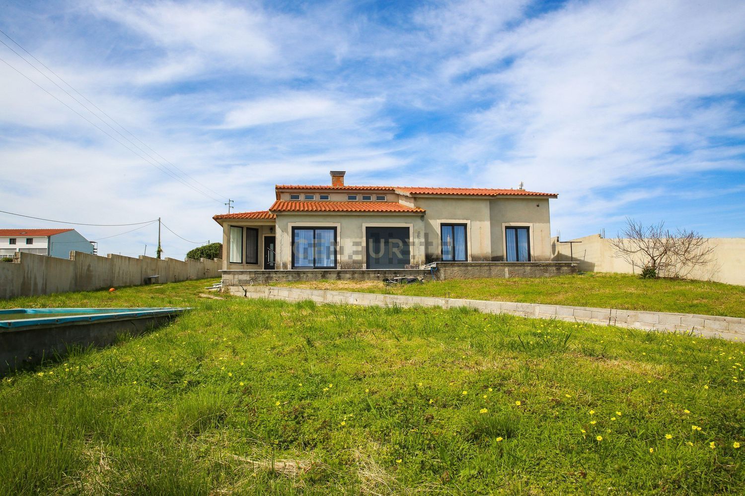 小楼房或独栋别墅出售N114 - 外立面