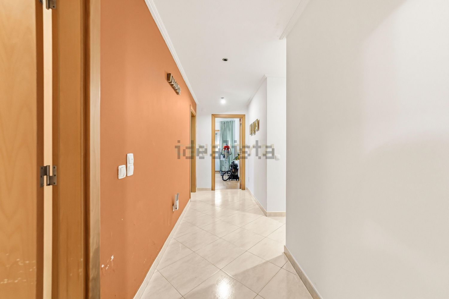 公寓 t3出售在Rua do Algarve, 17 - 过道