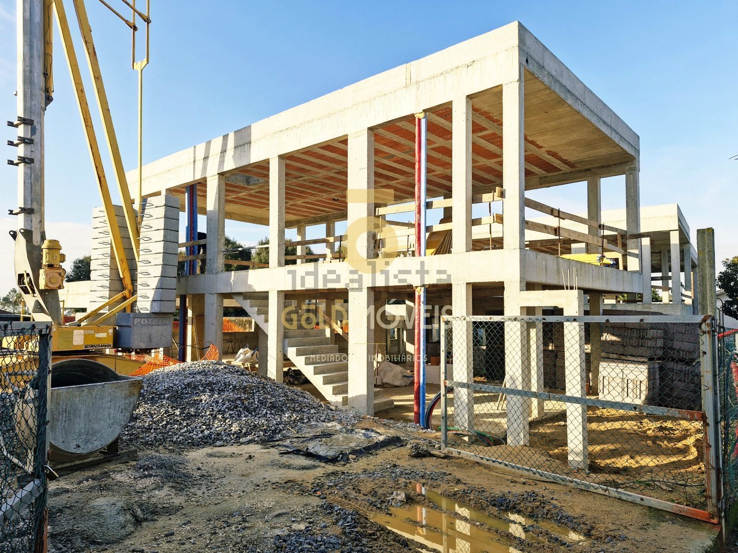 双拼别墅出售在Paços de Brandão - 视线