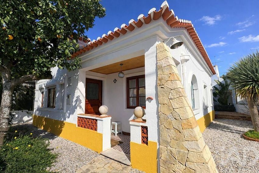 小楼房或独栋别墅出售在Santiago do Cacém - Santa Cruz - São Bartolomeu da Serra