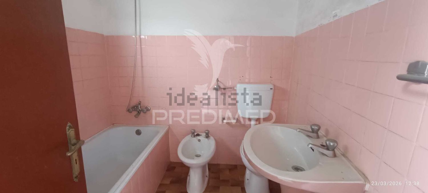 小楼房或别墅出售在Penamacor - 卫生间