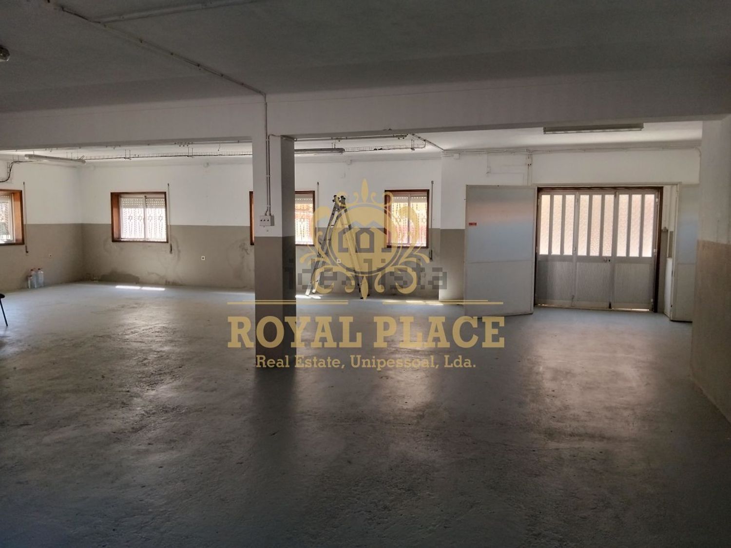 小楼房或独栋别墅出售在São Roque - 照片