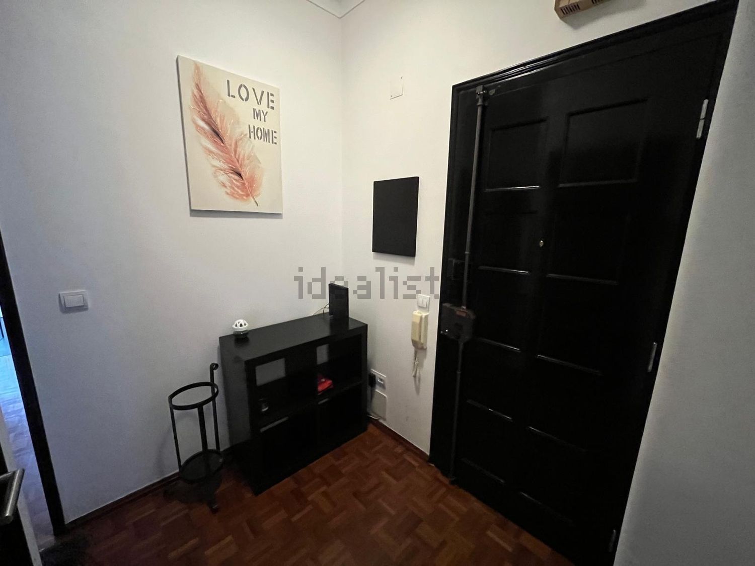 出租房间在Rua Mártires do Tarrafal, 8 - 客厅
