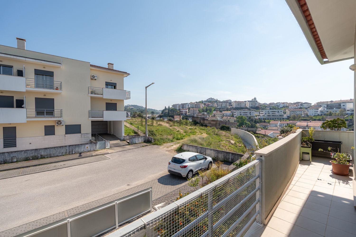公寓 t3出售在Bairro da Moura, 36 - 阳台