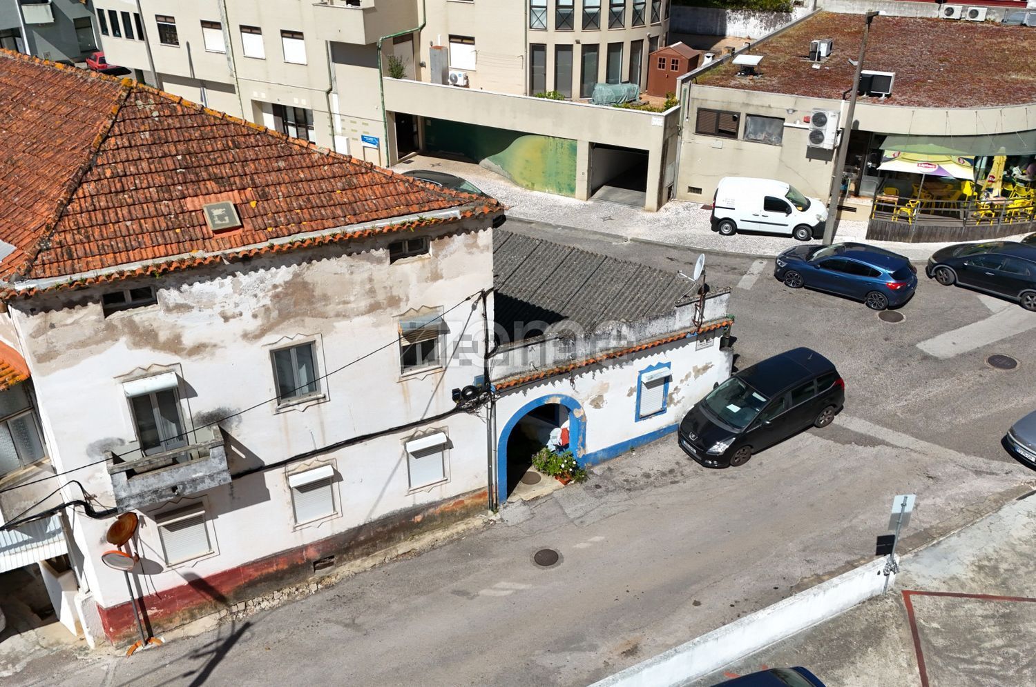 小楼房或独栋别墅出售在Rua Frei Brás de Braga, 120 - 外立面