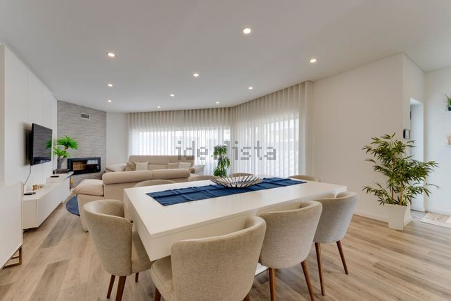 小楼房或独栋别墅出售在Rua da Brejeira - 客厅