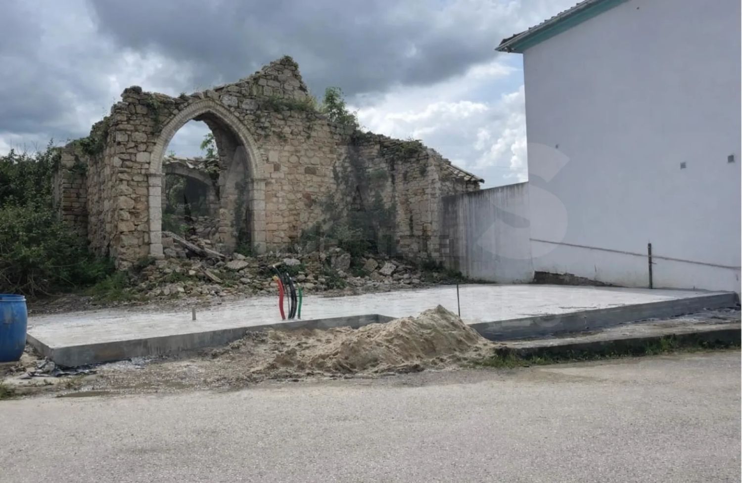 小楼房或别墅出售在Évora de Alcobaça - 照片