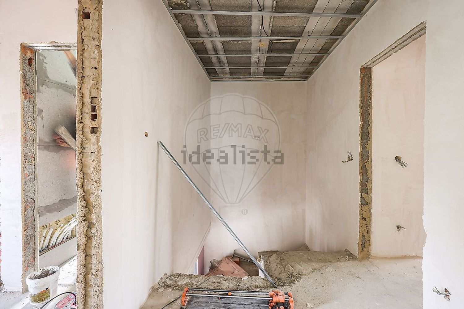 双拼别墅出售在Rua de Manuel Rodrigues Abreu - 过道