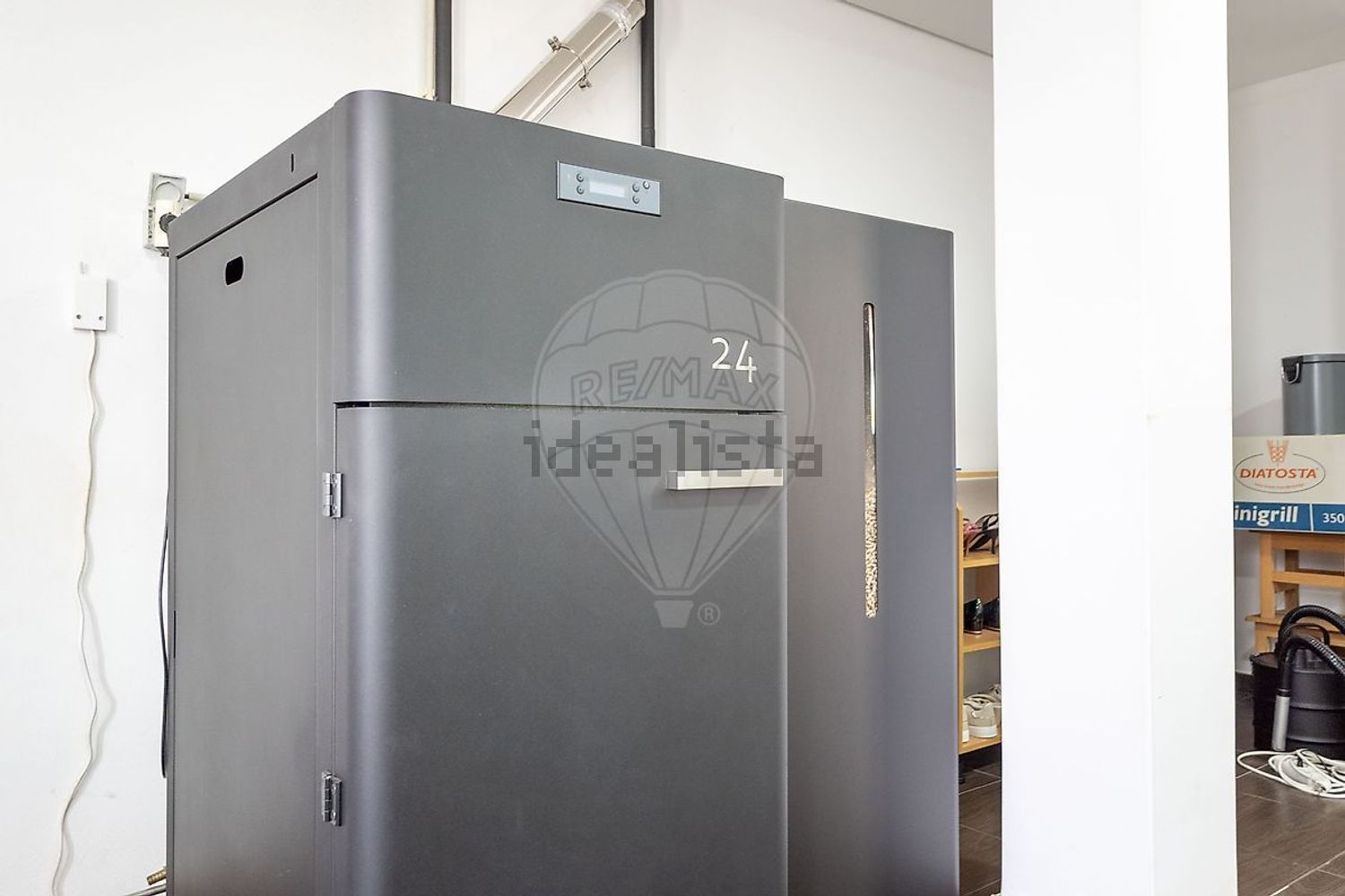 小楼房或独栋别墅出售在Rua do Barão de Areias - 照片