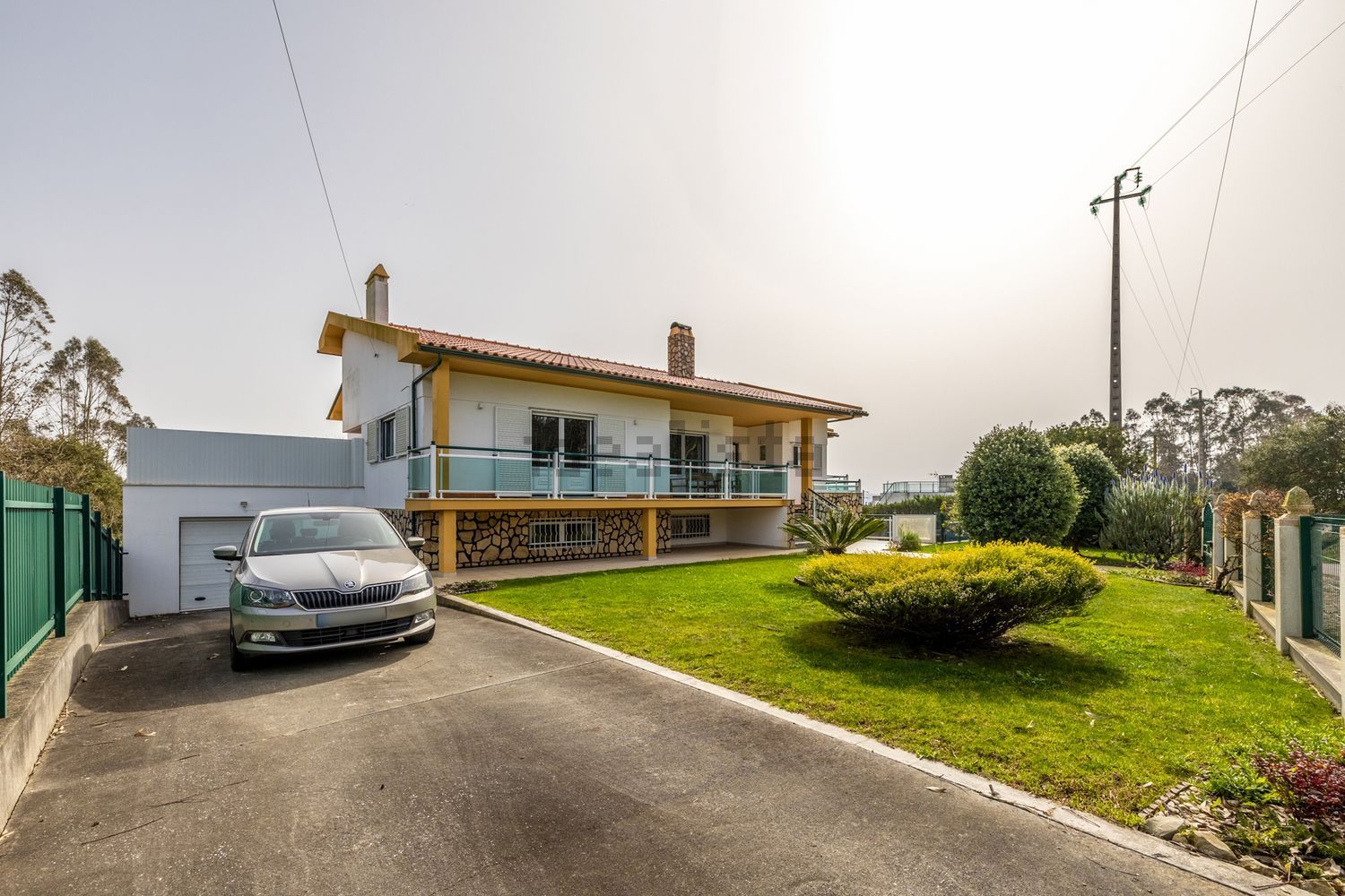 小楼房或独栋别墅出售在Rua do Deposito da Agua, 16 - 外立面