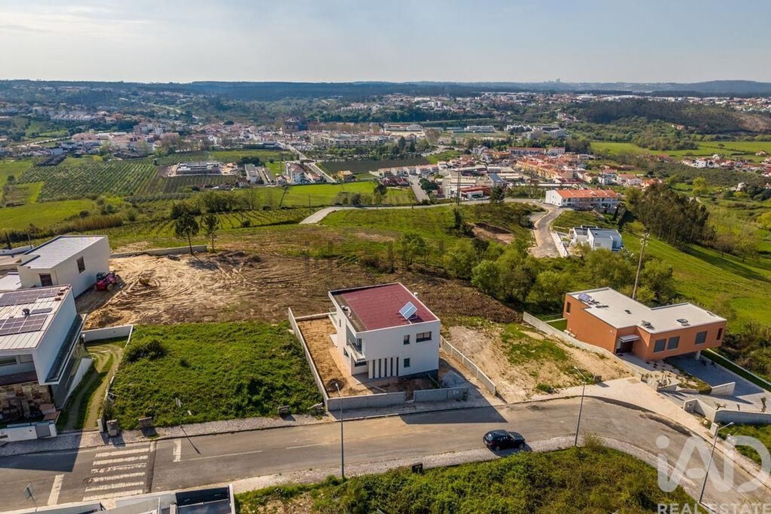 小楼房或独栋别墅出售在Batalha - 外立面