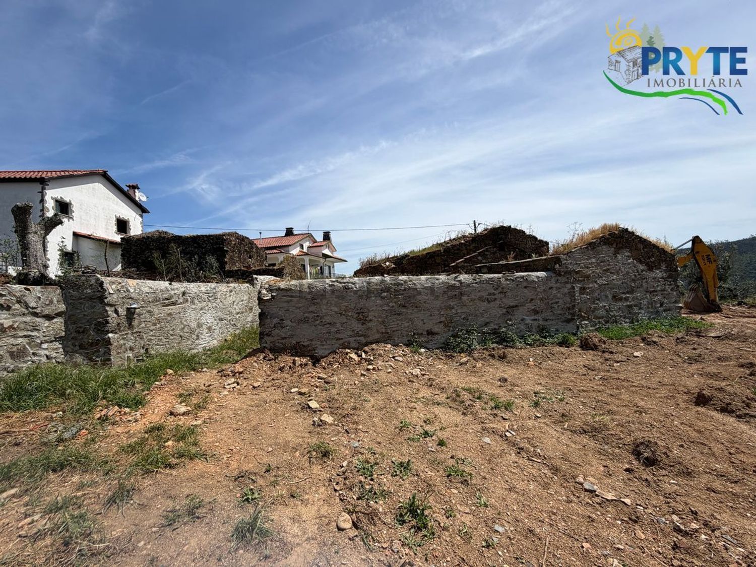 小楼房或独栋别墅出售Sertã - 详情