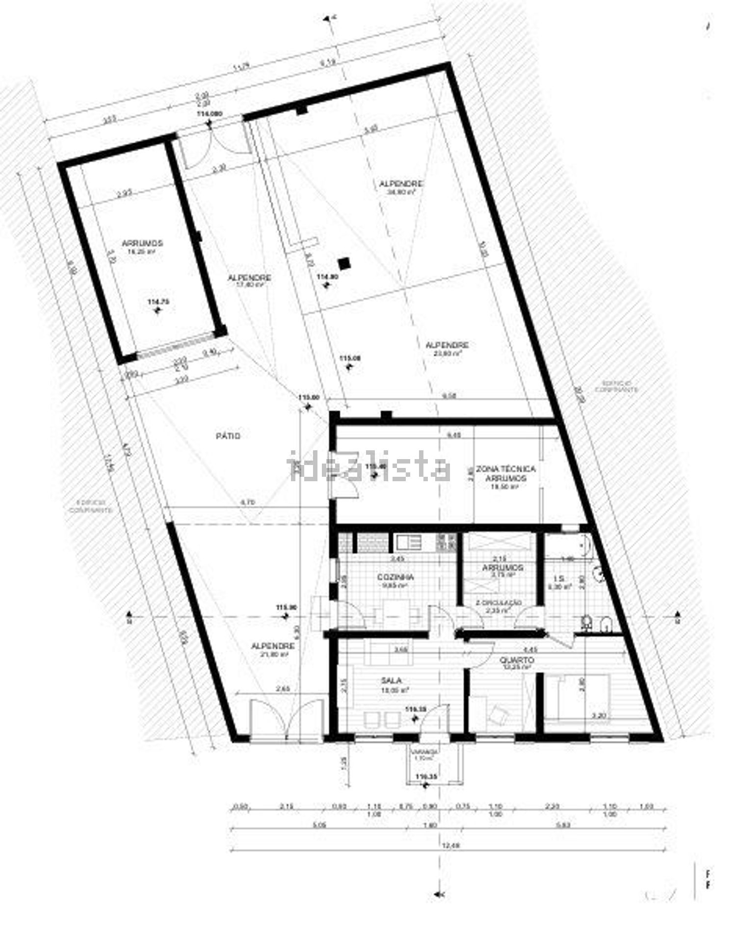 小楼房或独栋别墅出售在Pombal - 平面图